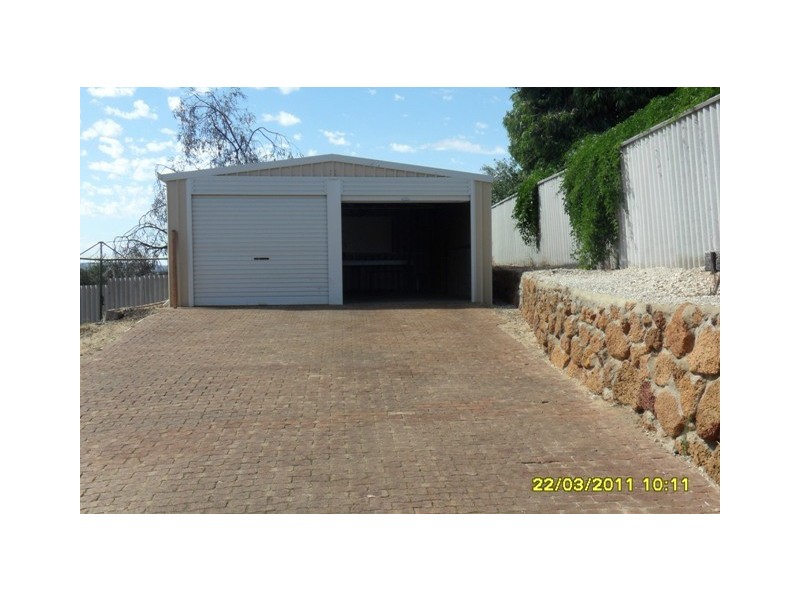 1 Hooper Place, Australind WA 6233