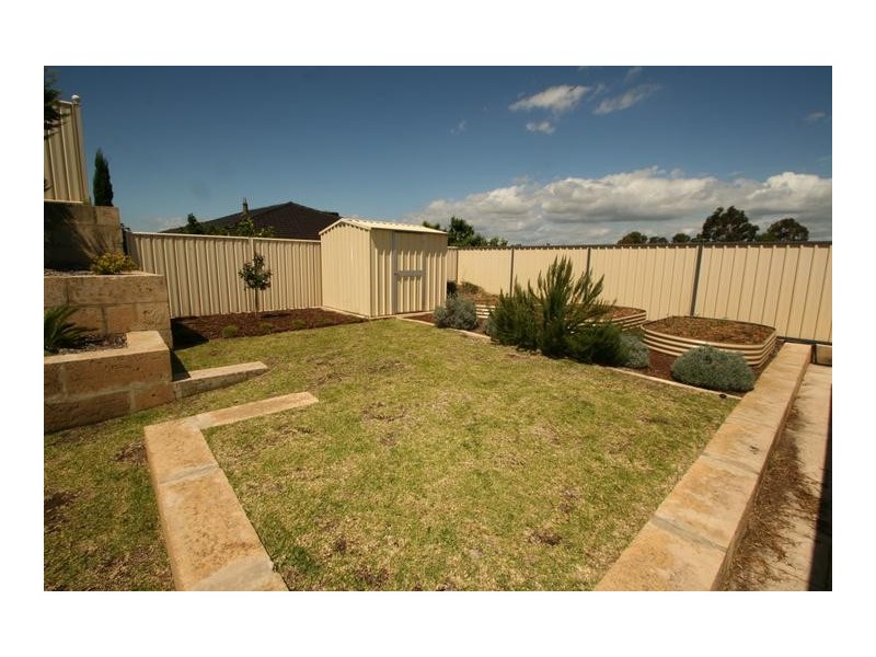 8 Parakeet Outlook, Australind WA 6233