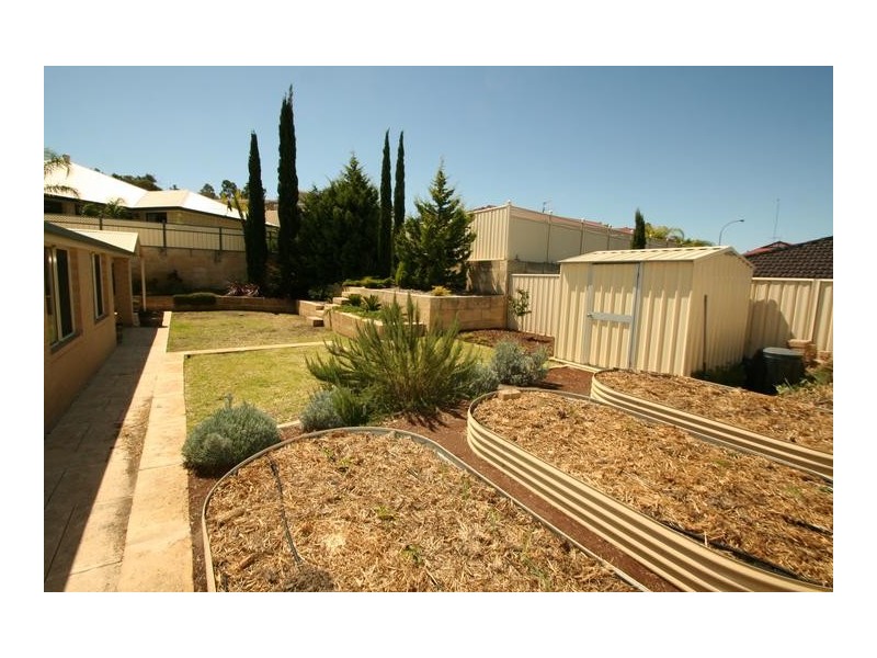8 Parakeet Outlook, Australind WA 6233