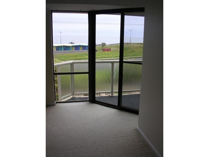 17/13 Upper Esplanade, Bunbury WA 6230