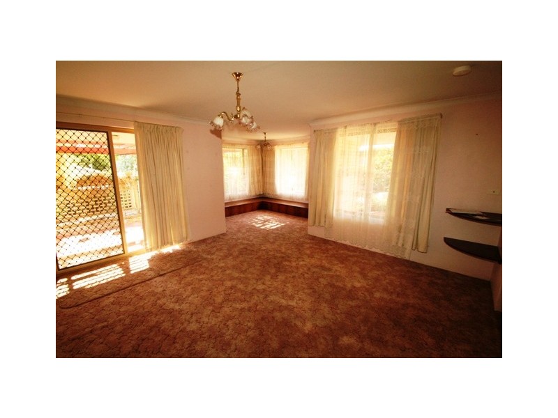 4 Jerboa Place, Australind WA 6233