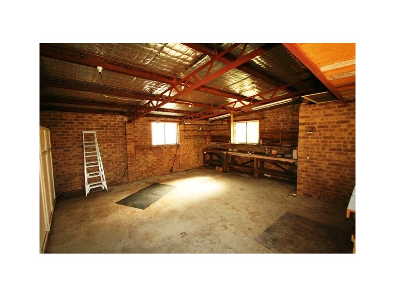 4 Jerboa Place, Australind WA 6233