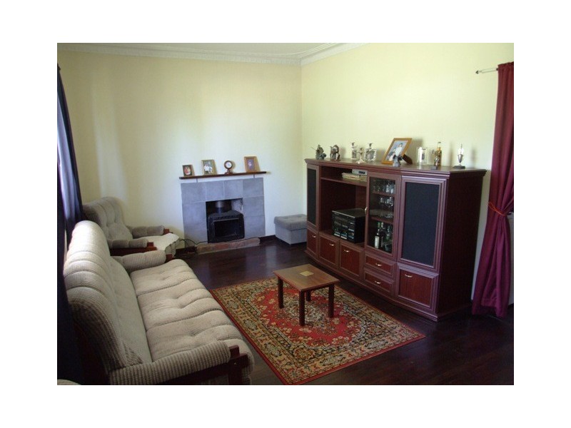 68 Third Street, Harvey WA 6220