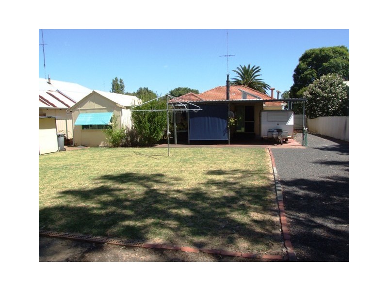 68 Third Street, Harvey WA 6220