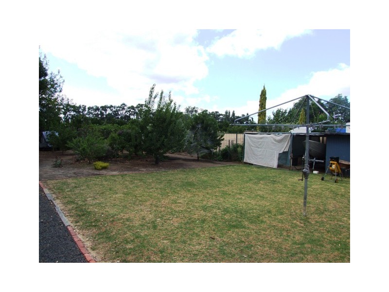 68 Third Street, Harvey WA 6220