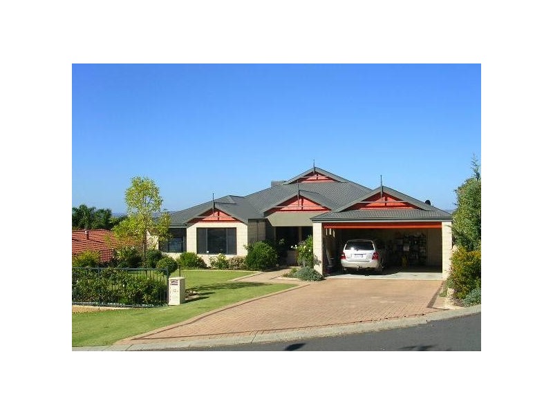 13 Thames Court, Australind WA 6233