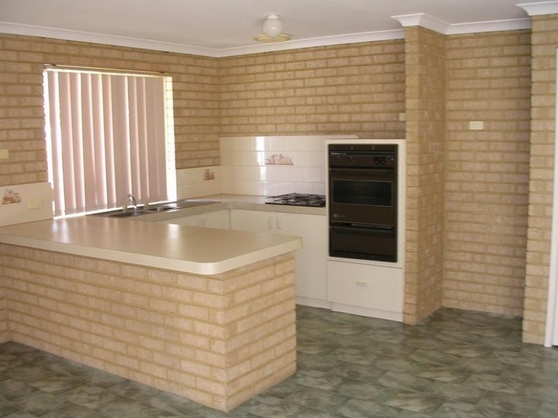 26 Mardo Avenue, Australind WA 6233