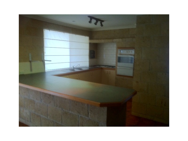 13 Lilly Court, Australind WA 6233