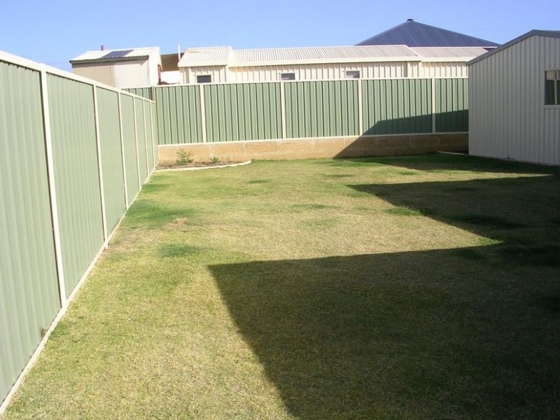 9 Corrib Way, Australind WA 6233
