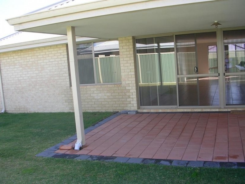 9 Corrib Way, Australind WA 6233