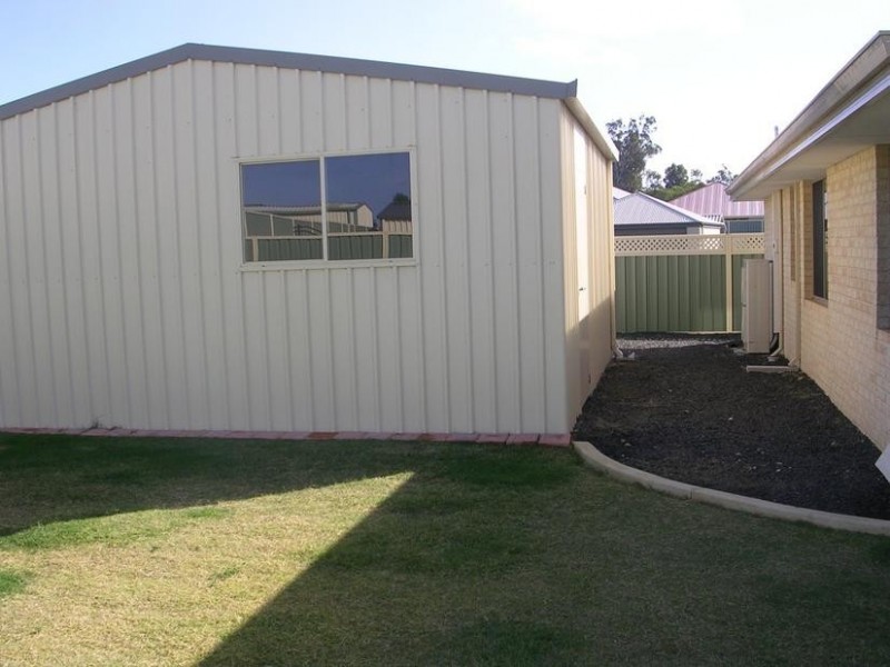 9 Corrib Way, Australind WA 6233
