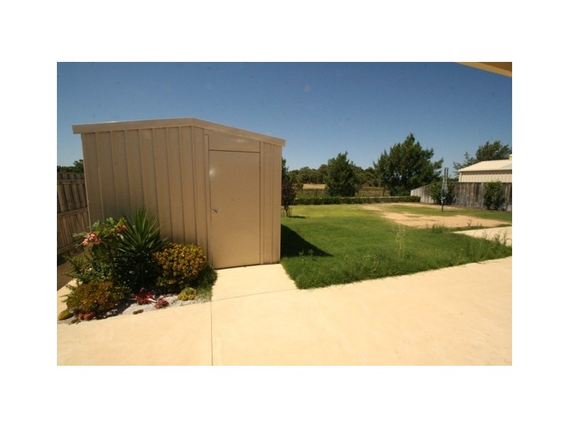 38 Avalon Road, Australind WA 6233