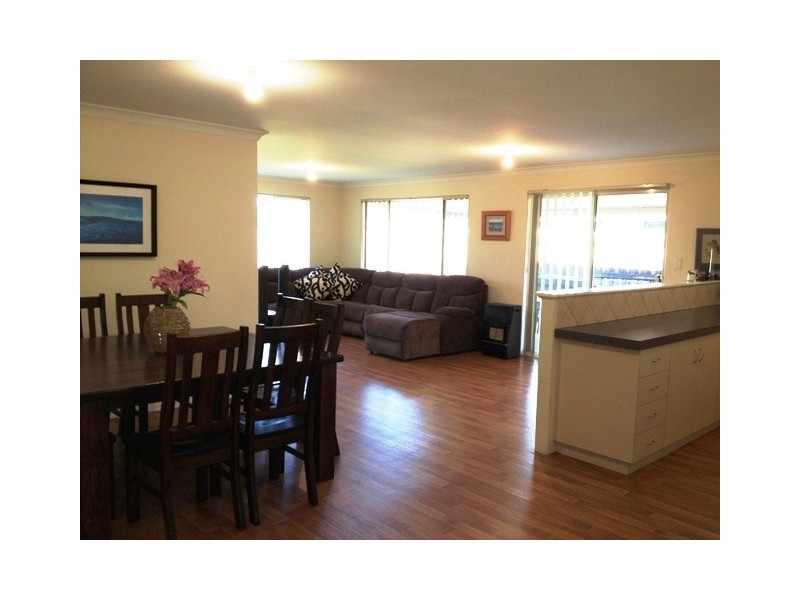 46 Barton Drive, Australind WA 6233