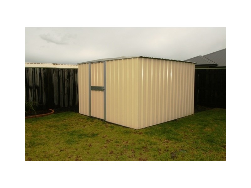 46 Barton Drive, Australind WA 6233