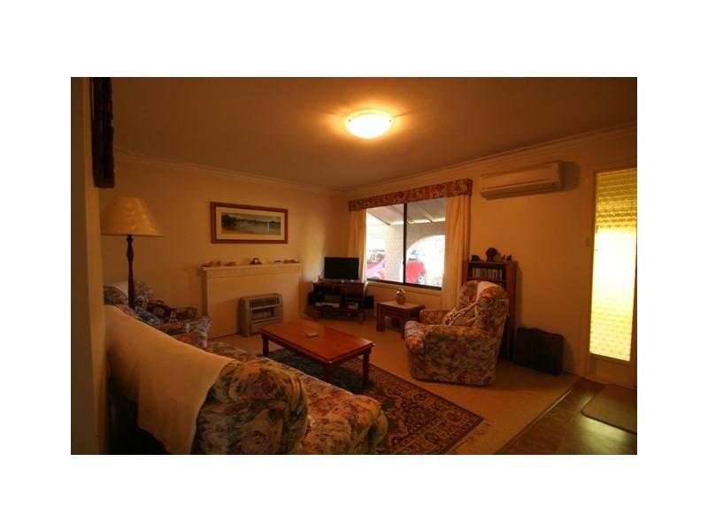 8A Camfield Street, Eaton WA 6232