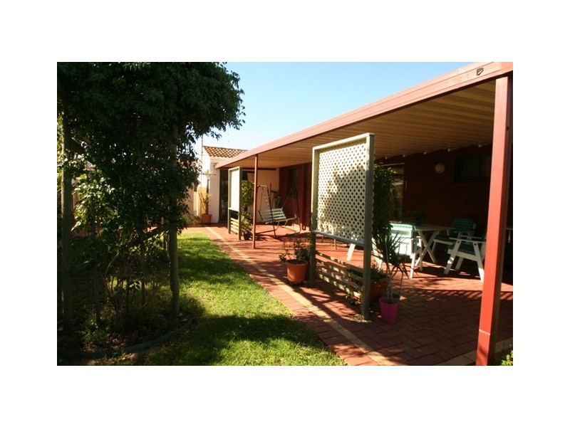 8A Camfield Street, Eaton WA 6232