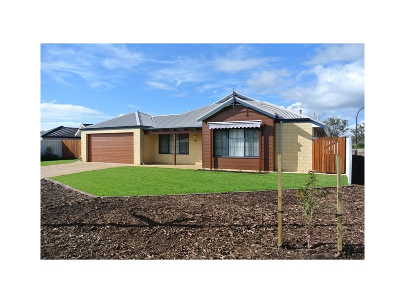 15 Graphite Turn, Dalyellup WA 6230