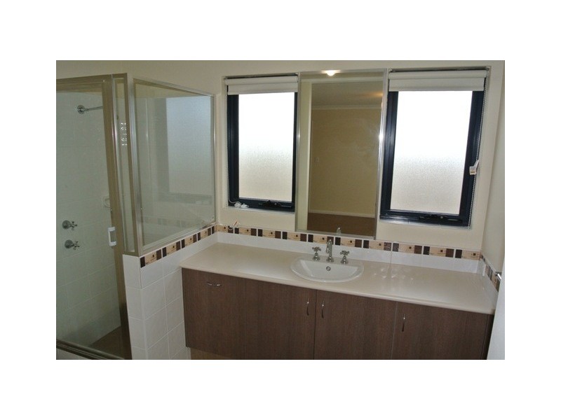 15 Graphite Turn, Dalyellup WA 6230