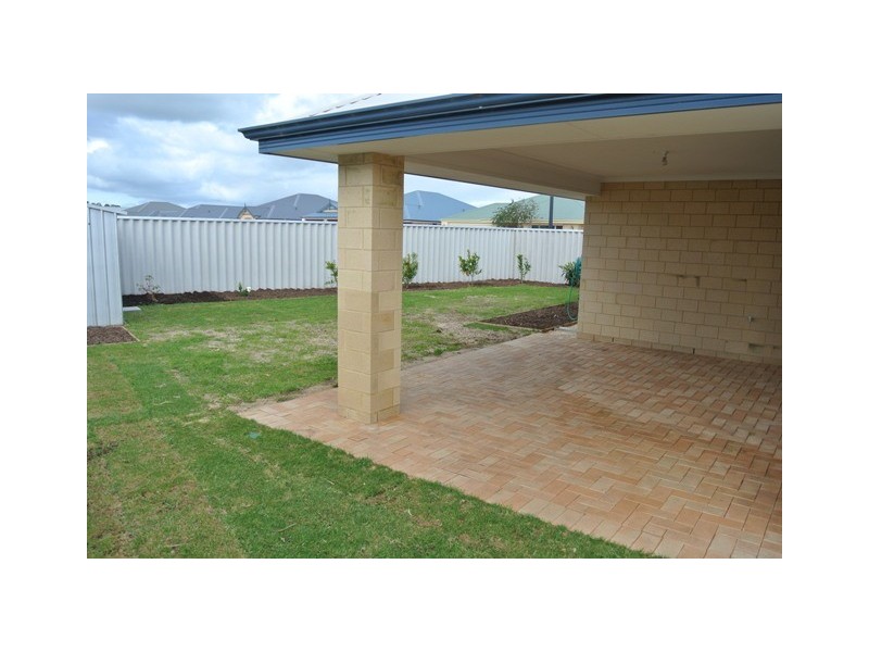 15 Graphite Turn, Dalyellup WA 6230