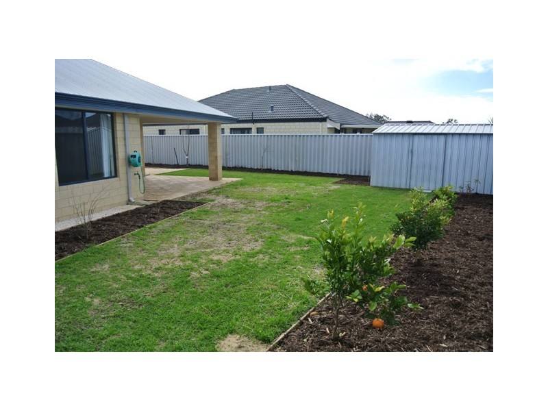 15 Graphite Turn, Dalyellup WA 6230