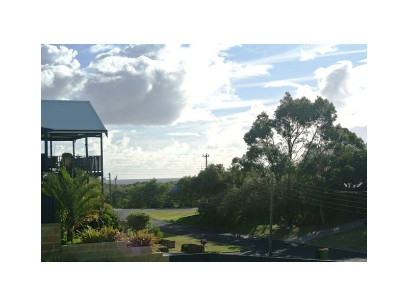 9 Killara Street, Binningup WA 6233