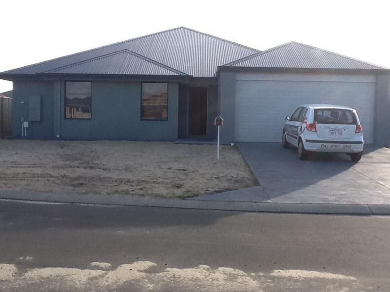 14 Solstice Way, Australind WA 6233