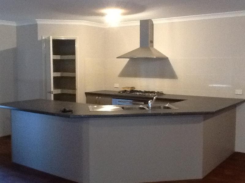 14 Solstice Way, Australind WA 6233