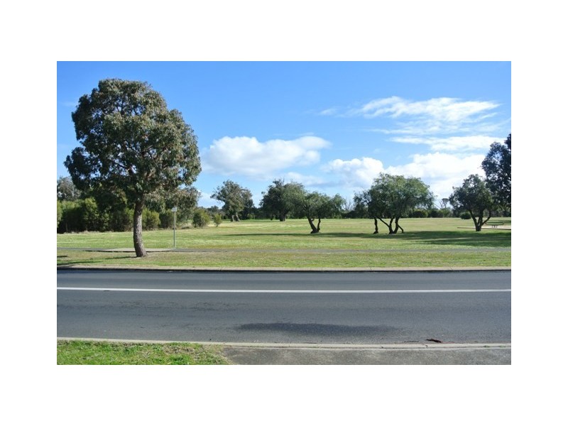 5B Lucy Victoria Avenue, Australind WA 6233