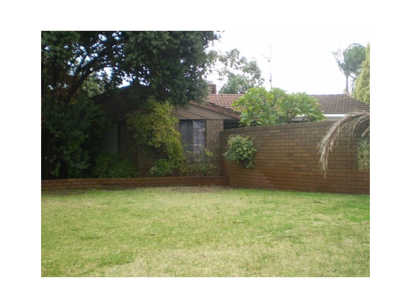24 Chapple Drive, Australind WA 6233