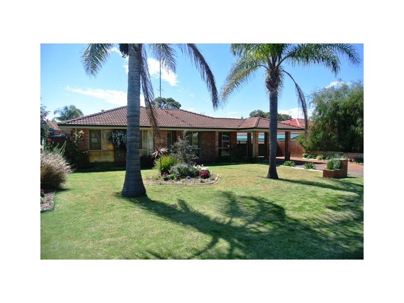 6 Chapple Drive, Australind WA 6233