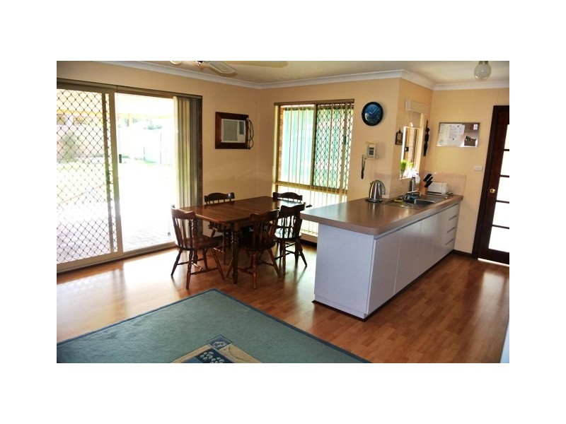 6 Chapple Drive, Australind WA 6233