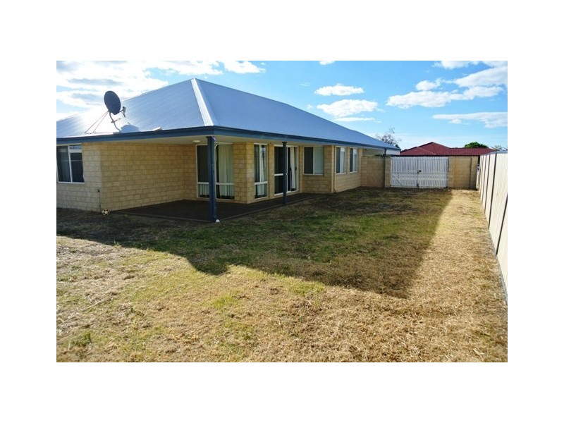 30 Murdoch Crescent, Eaton WA 6232