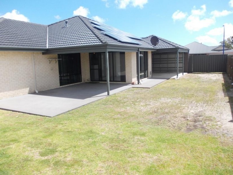 83 Burleigh Drive, Australind WA 6233
