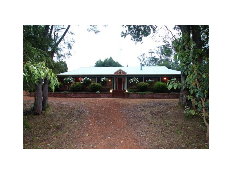 204 Yalinda Drive, Gelorup WA 6230