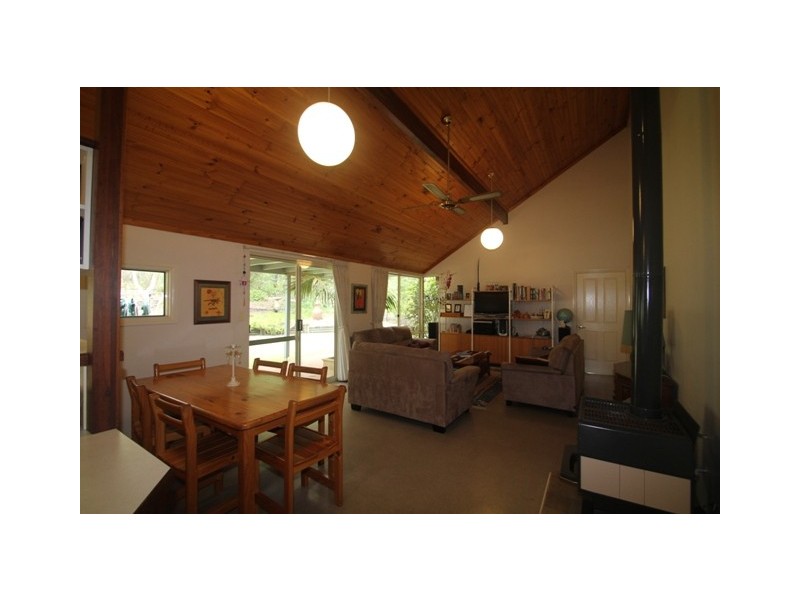 204 Yalinda Drive, Gelorup WA 6230
