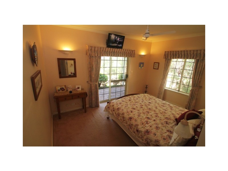 204 Yalinda Drive, Gelorup WA 6230