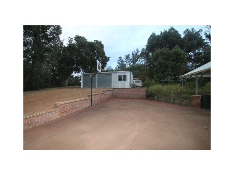 204 Yalinda Drive, Gelorup WA 6230