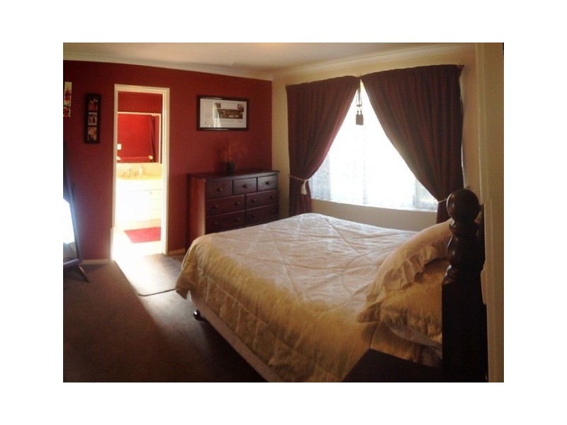 5 Arabian Gardens, Eaton WA 6232