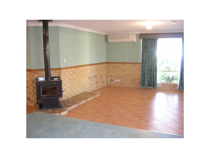 6 Kingfisher Tce, Australind WA 6233