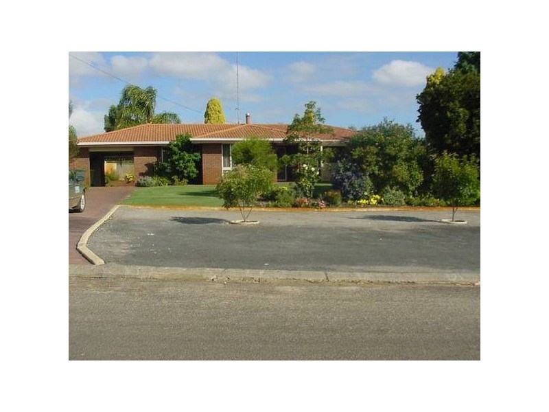 Bryant Street, Eaton WA 6232