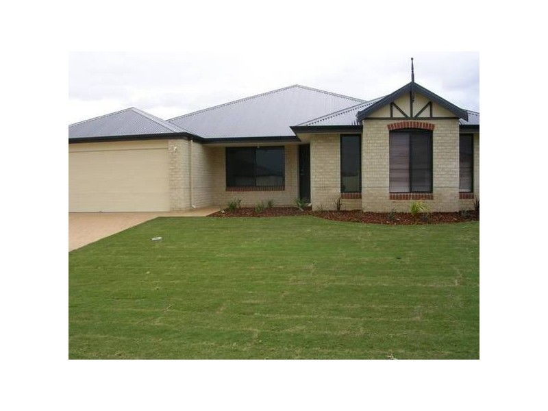 105 Macquarie Drive, Australind WA 6233