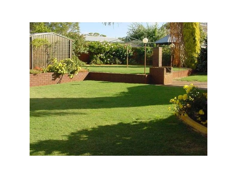 Bryant Street, Eaton WA 6232