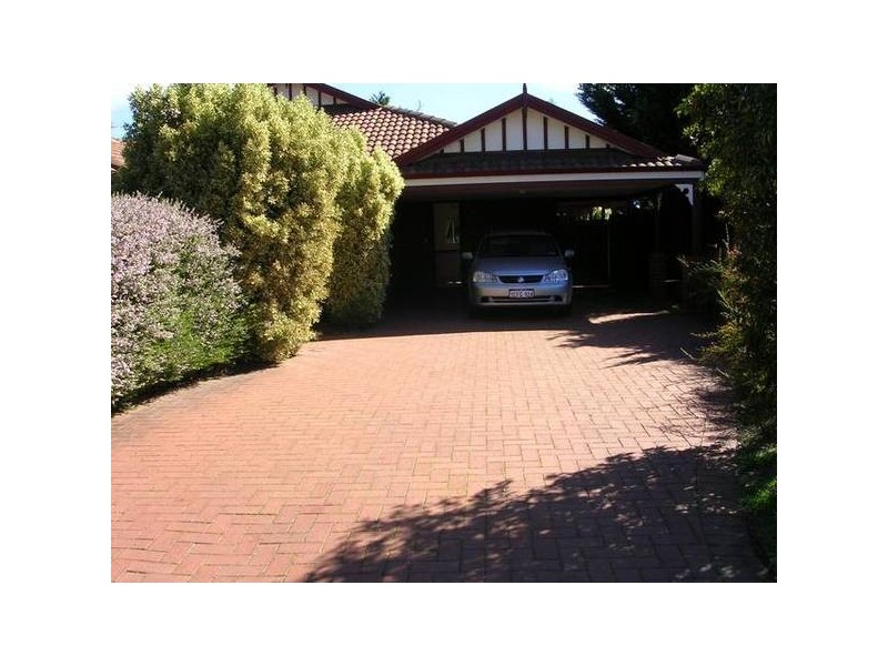 Braidwood Drive, Australind WA 6233