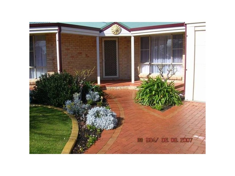6 Kingfisher Terrace, Australind WA 6233