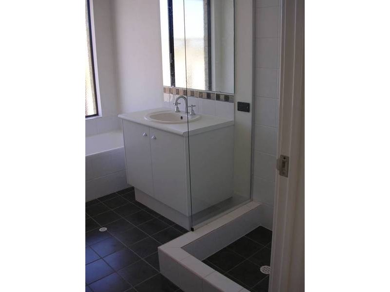 11 Star Street, Australind WA 6233