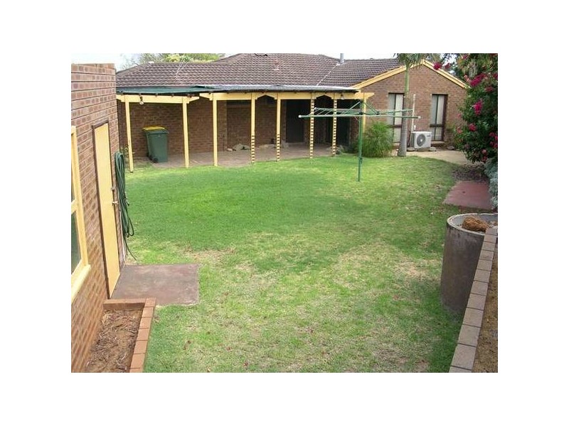 5 Sophia Place, Australind WA 6233