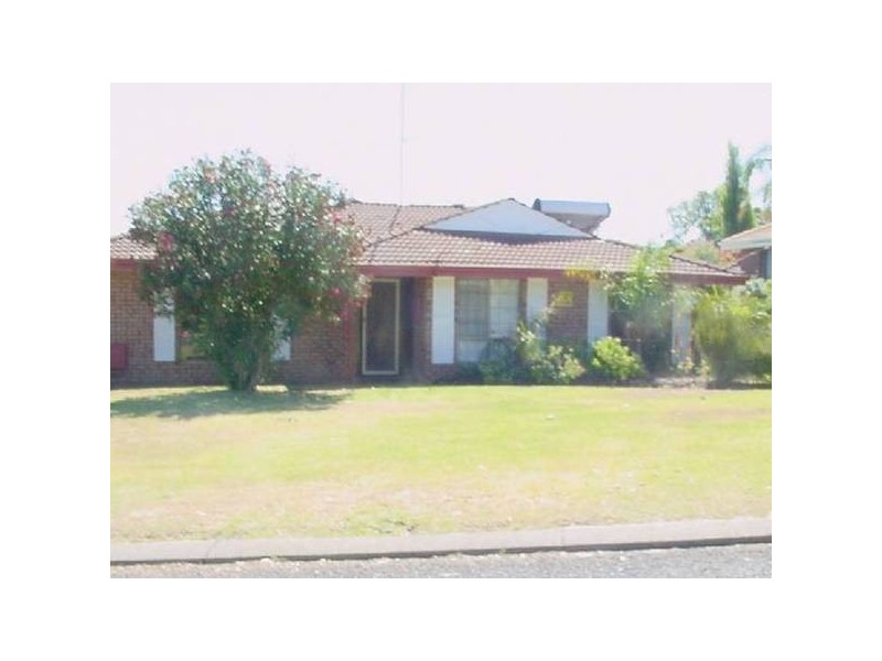 4 Alexandrina Place, Australind WA 6233