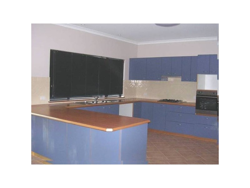 14 Wildflower Way, Australind WA 6233
