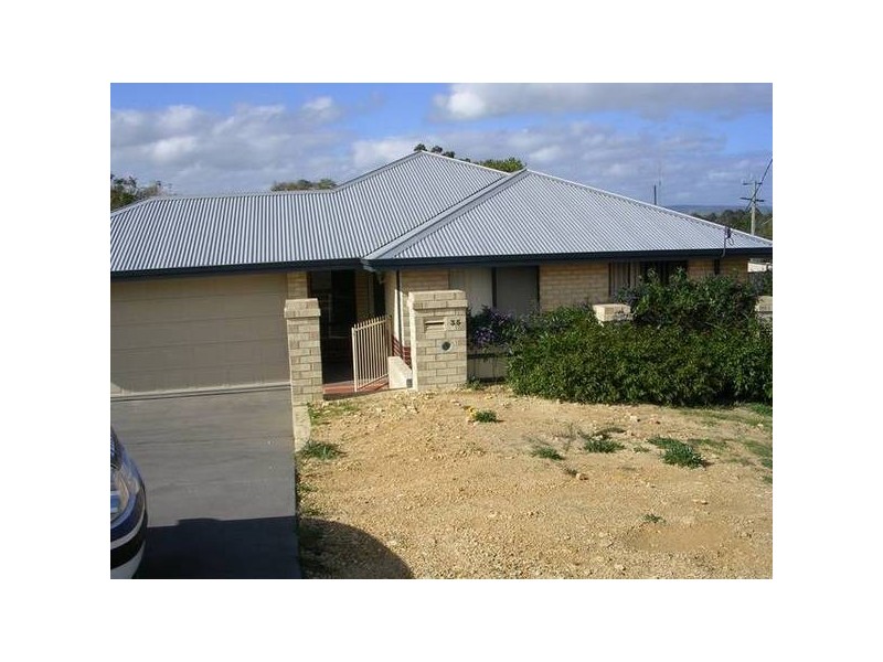 35 Parkfield Way, Australind WA 6233