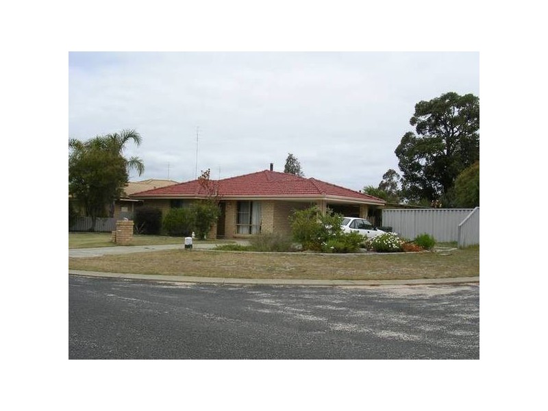 9 Hanks Way, Australind WA 6233